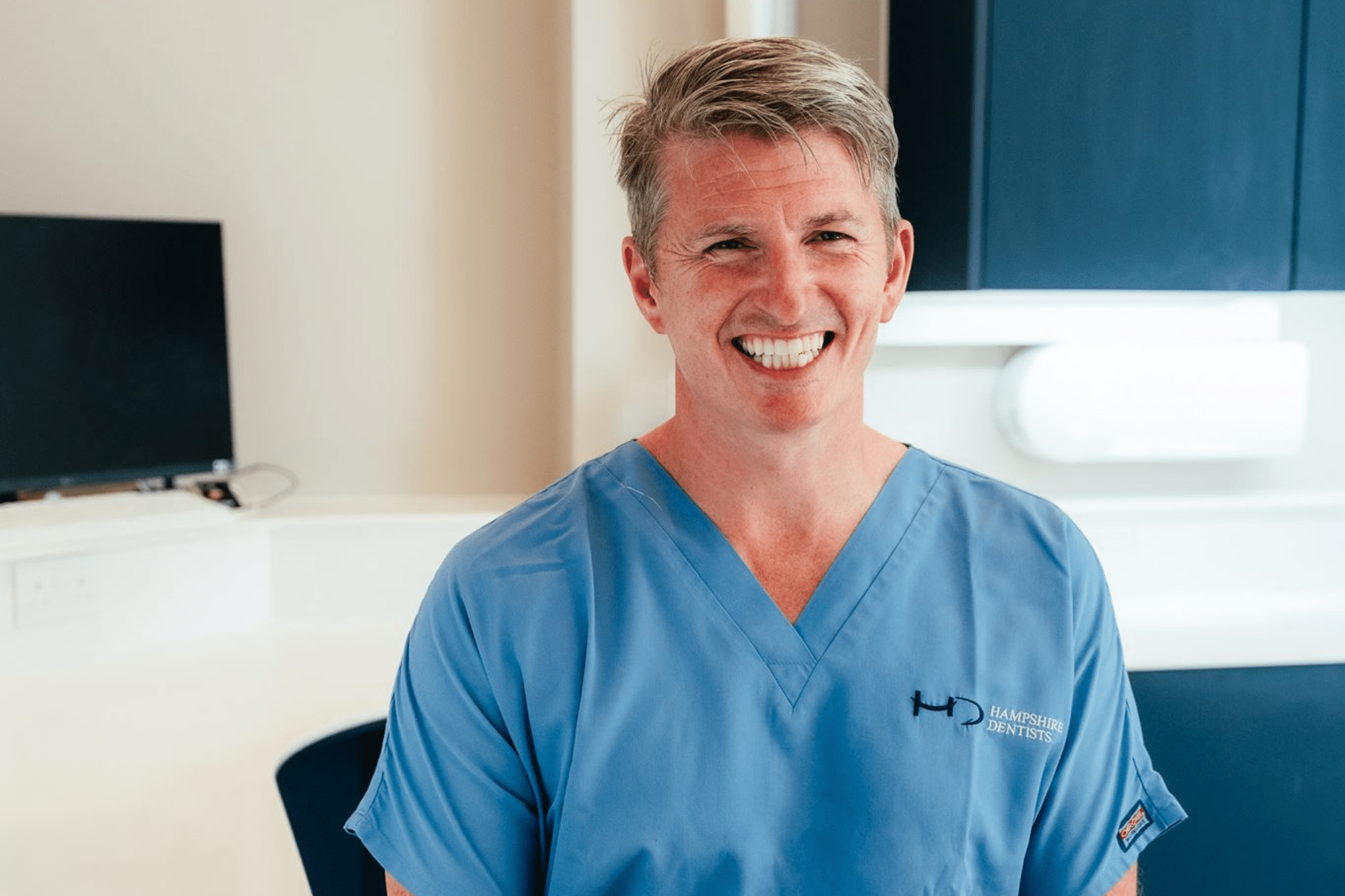 Home - Hampshire Dentists Pain Free Dentist in Southampton Dr Robin Hanna
